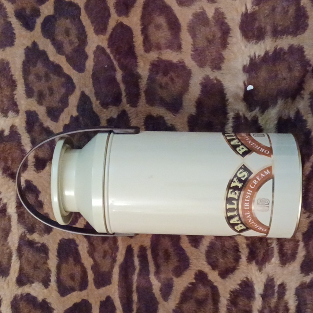 Retro Bailey's 'Churn' Tin